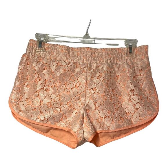 Princess Vera Wang Women’s Peach and Lace Athletic Shorts Size Small - Picture 1 of 11